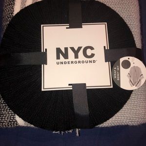 NYC UNDERGROUND: Wrap & Beret Set